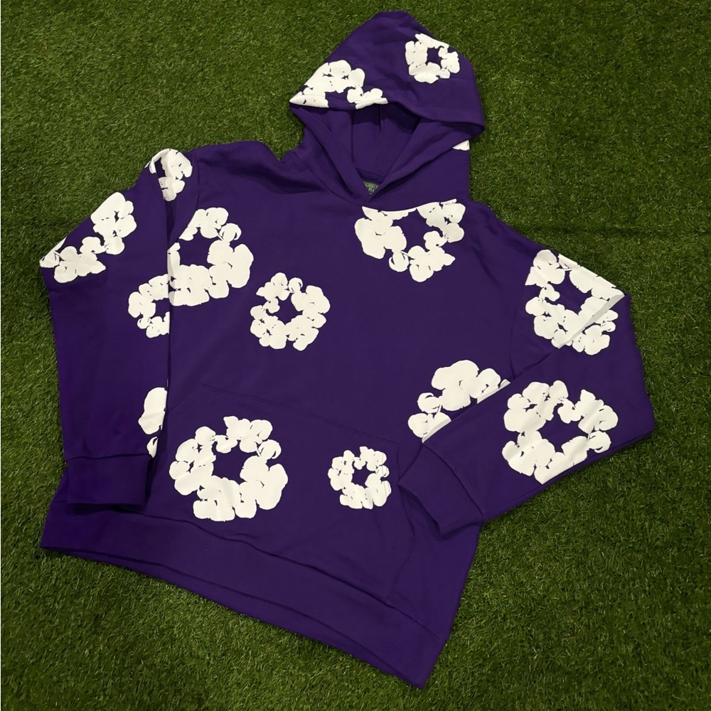 Men's Purple Floral-Print Hoodie Sweater. Size S